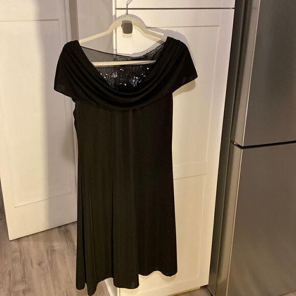 Patra Dress - Picture 1 of 5